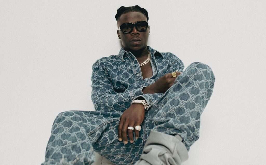 Stonebwoy Clarifies Stage Hug With Shatta Wale After Viral Black Stars Fundraiser Moment